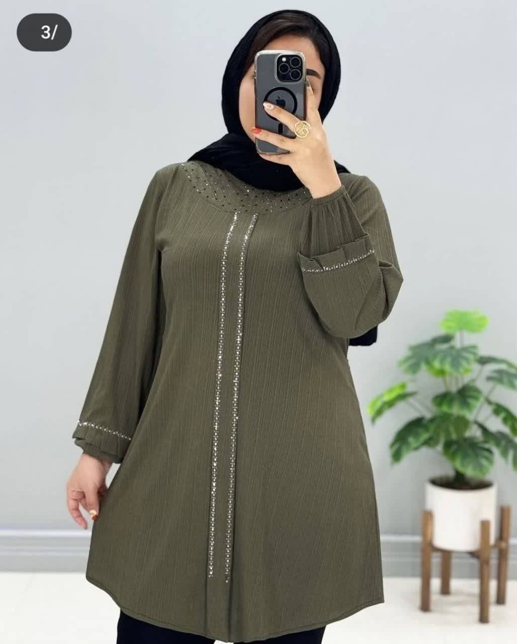 تونیک یقه گرد وسط پیله نگین دار جنس : کریشه پلاس وارداتی درجه 1 مشکی - زیتونی - کرم - نوک مدادی -سایزبندی زنانه