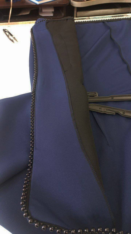کالکشن مزونی الماس کت و شلوار جواهر دوزی جنس : 👗👚 کرپ مازراتی نخ توییست درجه یک با خرجکار گیپور اعلا و مروارید دوزی مشکی - مشکی سایزبزرگ - سورمعی - سورمعی سایز بزرگ - زنانه ارسال 15 روز