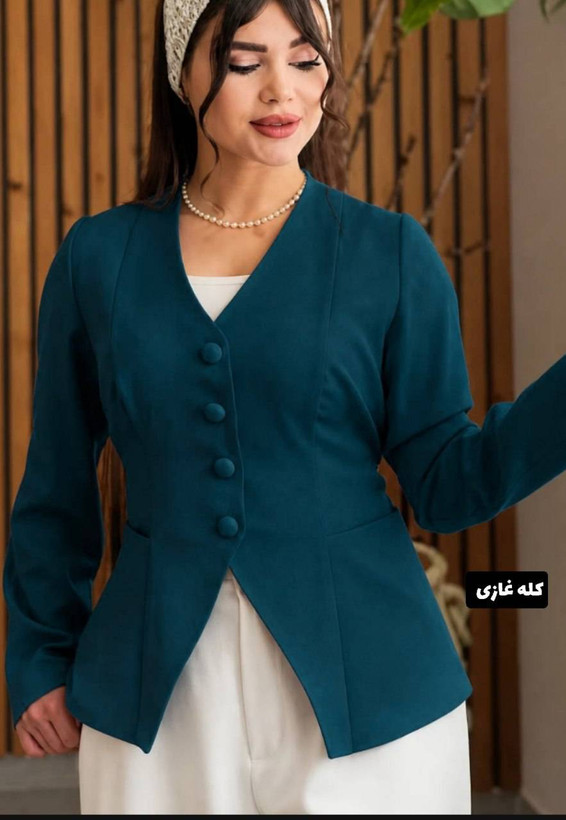 مانتو دکمه دار گشین جنس : مازراتی مشکی, شکلاتی, نسکافه ای, سورمه ای, سبز, آبی, کاراملی, زیتونی, آبی نفتی, کله غازی فری سایز زنانه