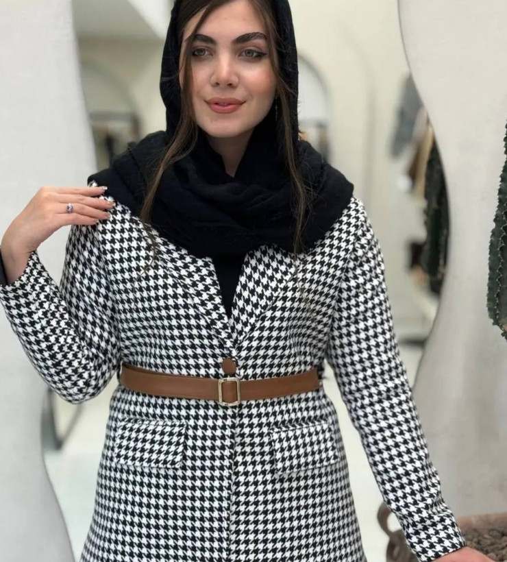 کت پیچازی (چهارخونه پشمی) جنس : پشمی آستر دار رنگ بندی : قهوه ای, سفیدمشکی سایزبندی زنانه
