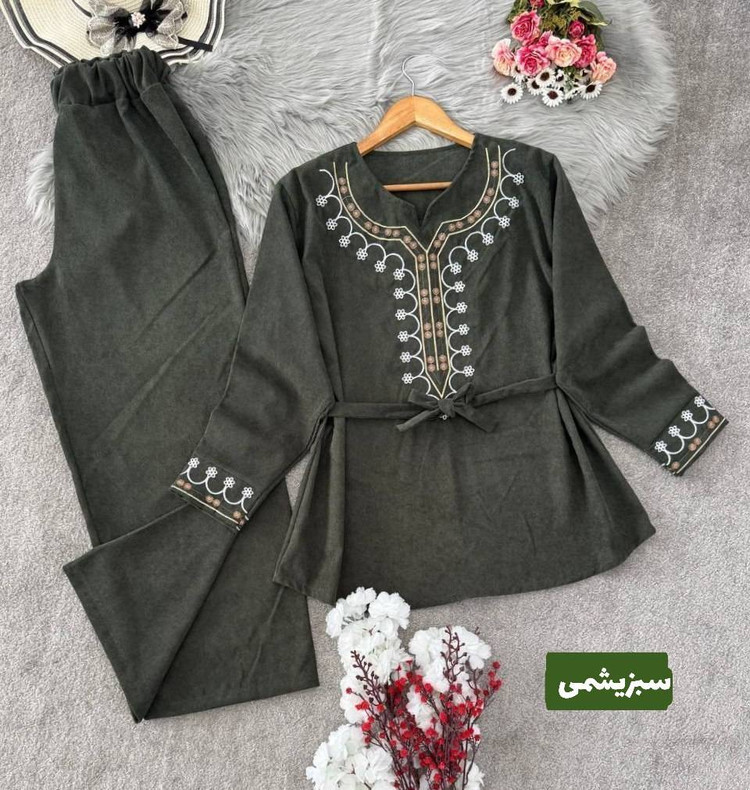 ست پاییزه ی ویشکا جنس : مخمل کبریتی ریز رنگبندی فری سایز زنانه