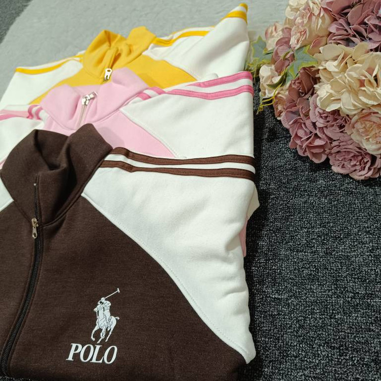 سویشرت polo جنس : دورس داخل کرکی مشکی, آبی, سفید, صورتی, زرد فری سایز زنانه